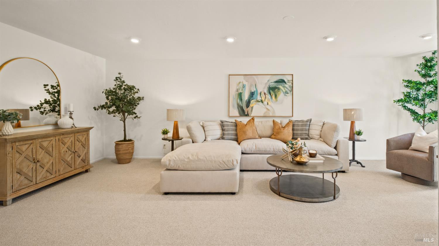 728 Eucalyptus Avenue Novato CA 94947
