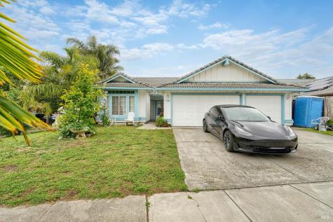 1231 De Meo Street Santa Rosa CA 95407