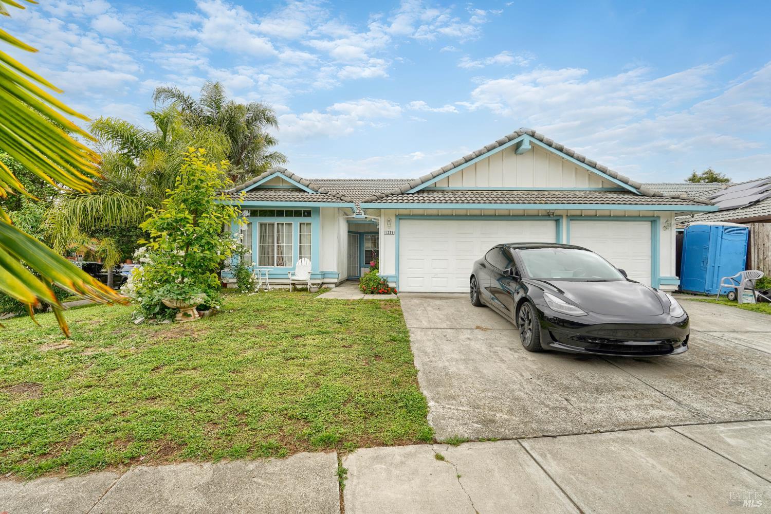 1231 De Meo Street Santa Rosa CA 95407