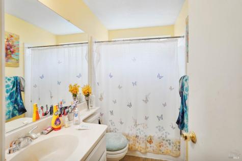 1231 De Meo Street Santa Rosa CA 95407
