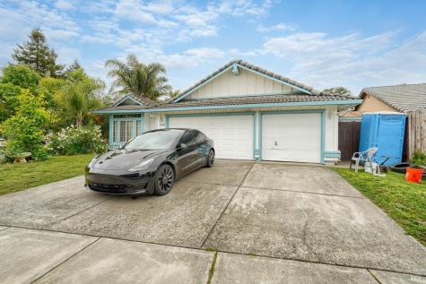 1231 De Meo Street Santa Rosa CA 95407