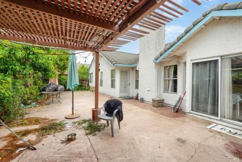 1231 De Meo Street Santa Rosa CA 95407