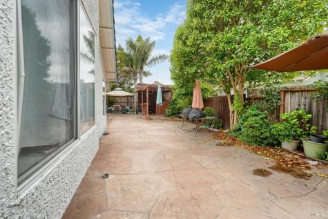 1231 De Meo Street Santa Rosa CA 95407