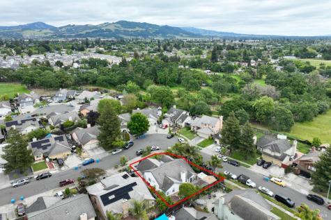 1231 De Meo Street Santa Rosa CA 95407