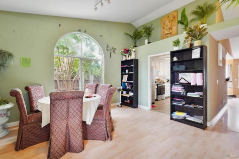 1231 De Meo Street Santa Rosa CA 95407