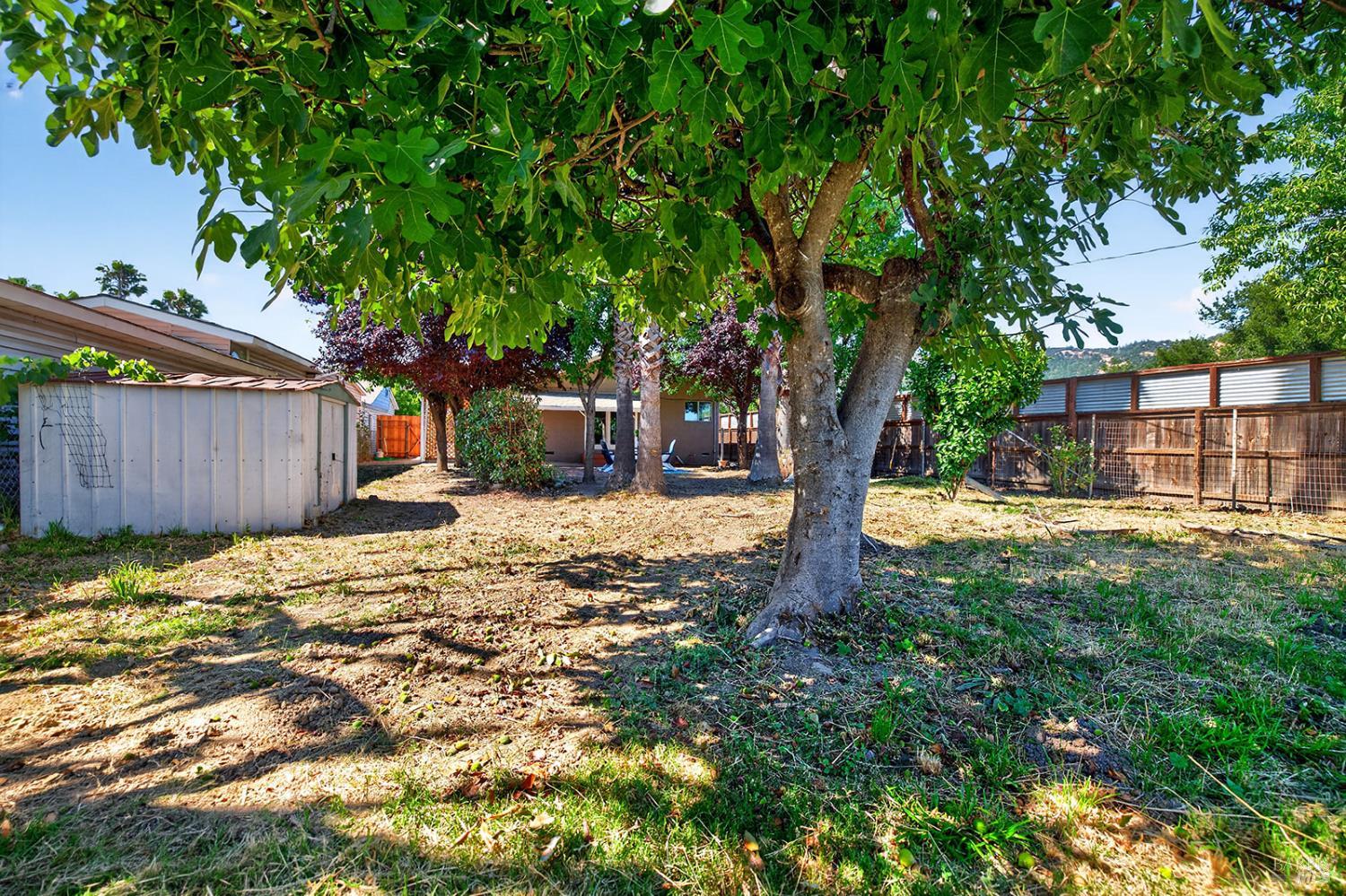 31604 Mccray Road Cloverdale CA 95425