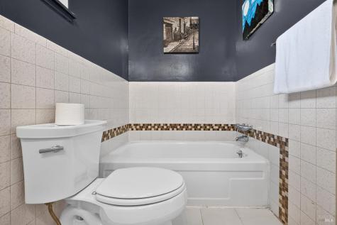 31604 Mccray Road Cloverdale CA 95425