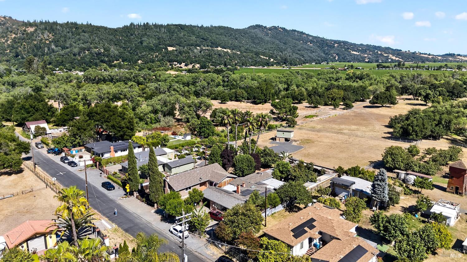31604 Mccray Road Cloverdale CA 95425