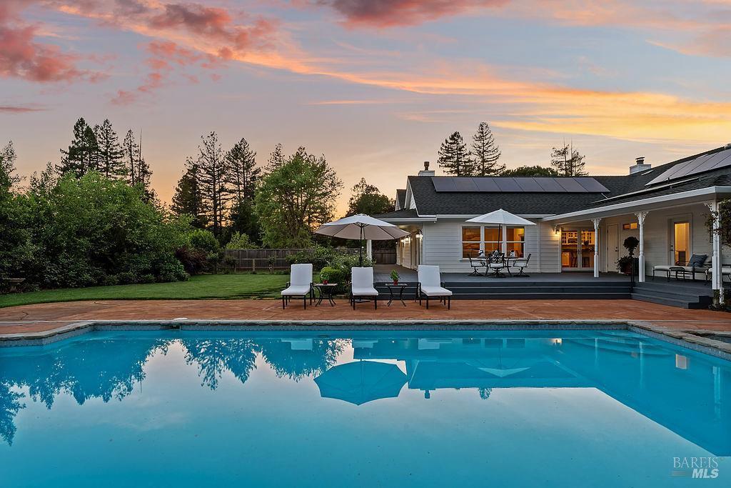 15119 Grove Street Healdsburg CA 95448