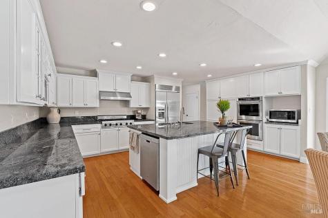 15119 Grove Street Healdsburg CA 95448