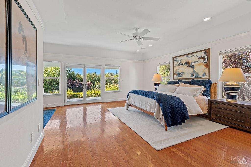 15119 Grove Street Healdsburg CA 95448