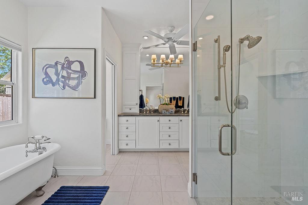 15119 Grove Street Healdsburg CA 95448
