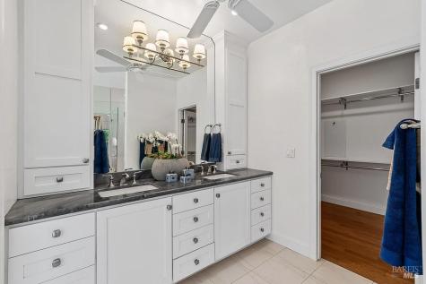 15119 Grove Street Healdsburg CA 95448