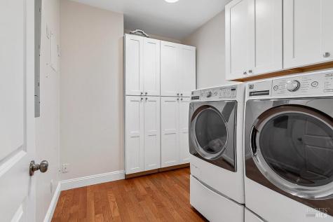 15119 Grove Street Healdsburg CA 95448