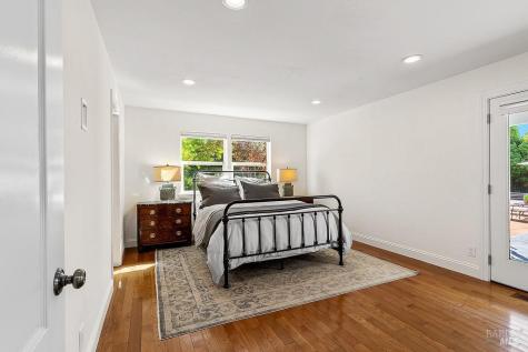15119 Grove Street Healdsburg CA 95448