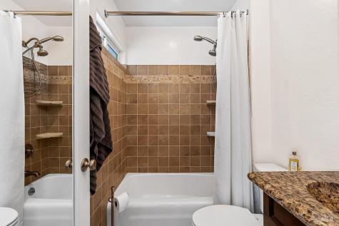 15119 Grove Street Healdsburg CA 95448