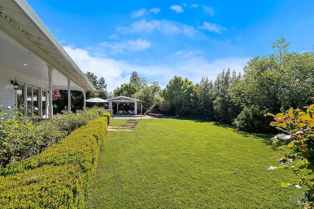 15119 Grove Street Healdsburg CA 95448