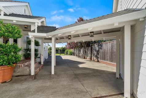 15119 Grove Street Healdsburg CA 95448