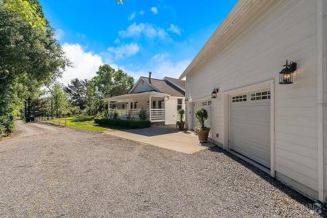 15119 Grove Street Healdsburg CA 95448