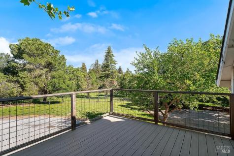 15119 Grove Street Healdsburg CA 95448