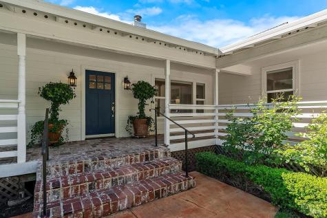15119 Grove Street Healdsburg CA 95448