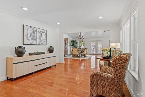 15119 Grove Street Healdsburg CA 95448