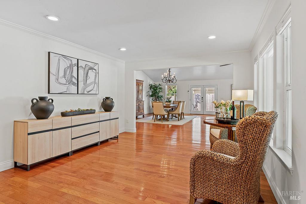 15119 Grove Street Healdsburg CA 95448
