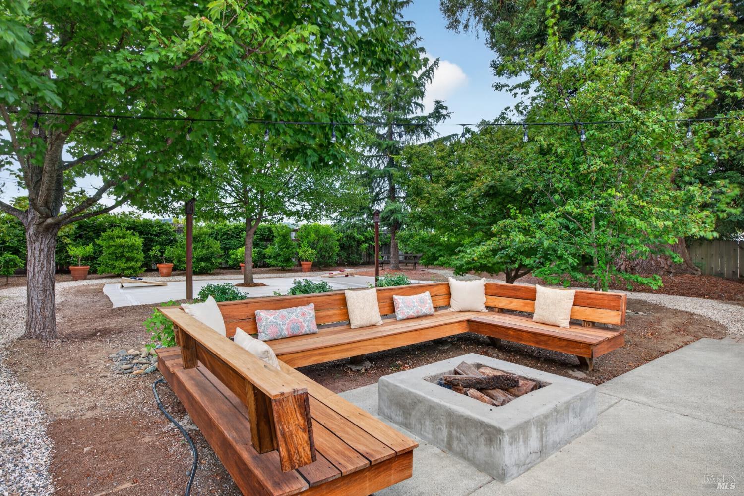 1170 Mountain View Avenue St. Helena CA 94574