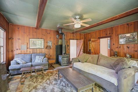 886 Montgomery Road Sebastopol CA 95472
