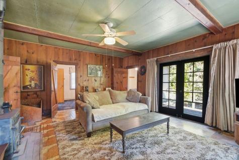 886 Montgomery Road Sebastopol CA 95472