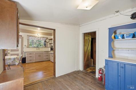 886 Montgomery Road Sebastopol CA 95472