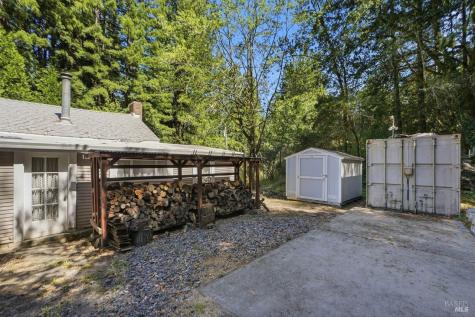 886 Montgomery Road Sebastopol CA 95472