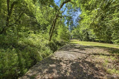 886 Montgomery Road Sebastopol CA 95472