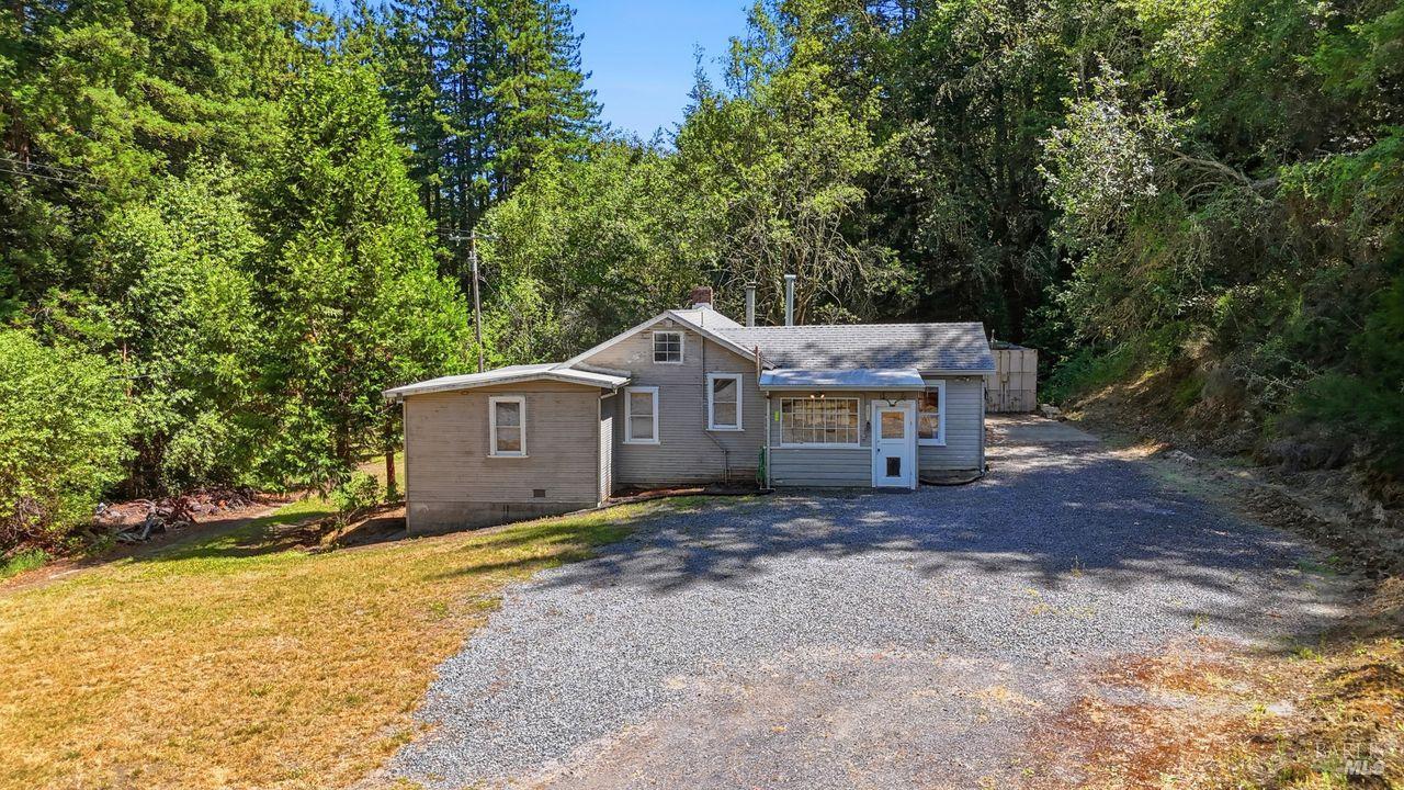886 Montgomery Road Sebastopol CA 95472