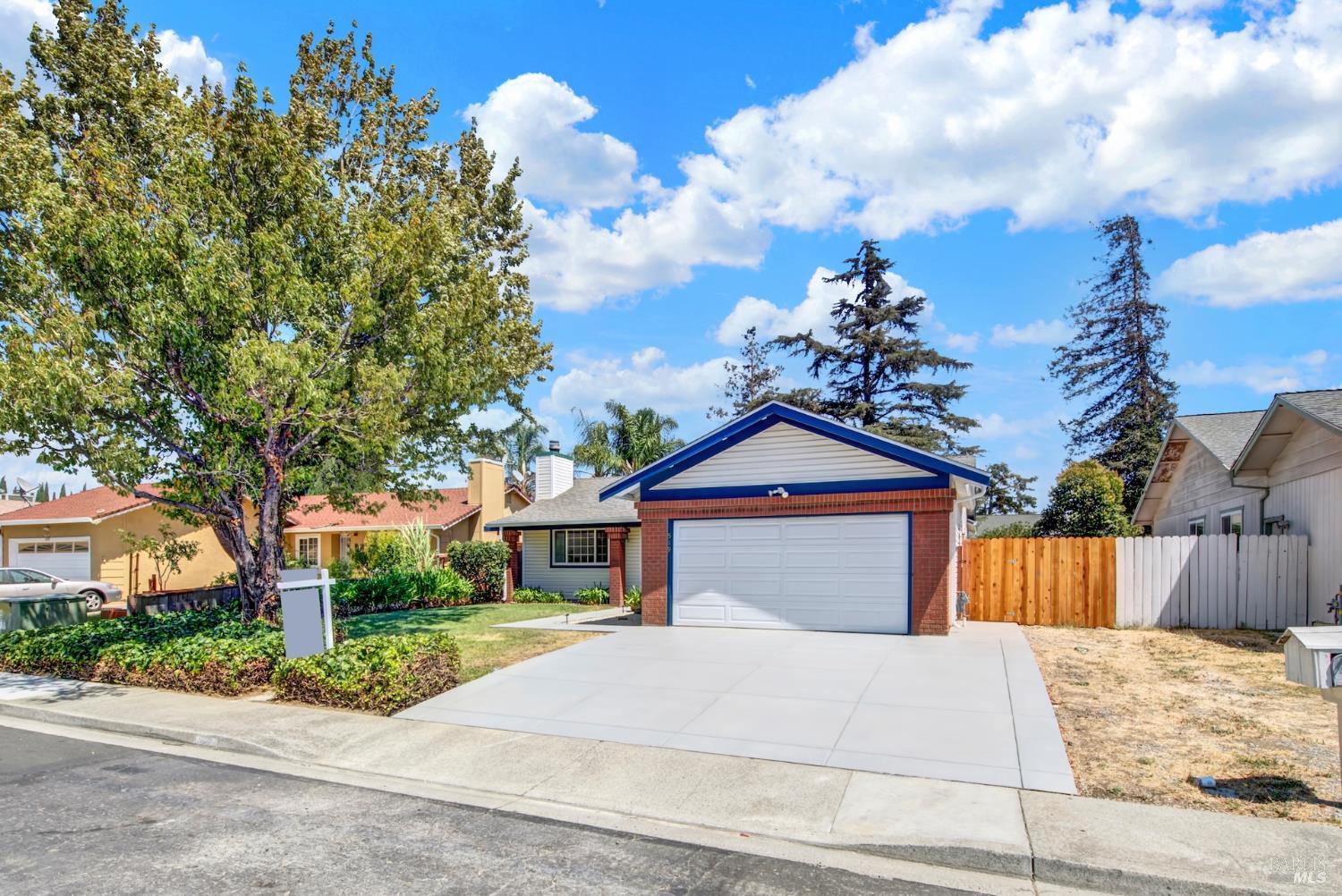 519 Crested Drive Suisun City CA 94585