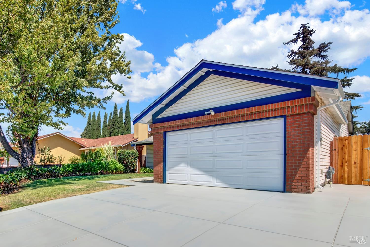 519 Crested Drive Suisun City CA 94585