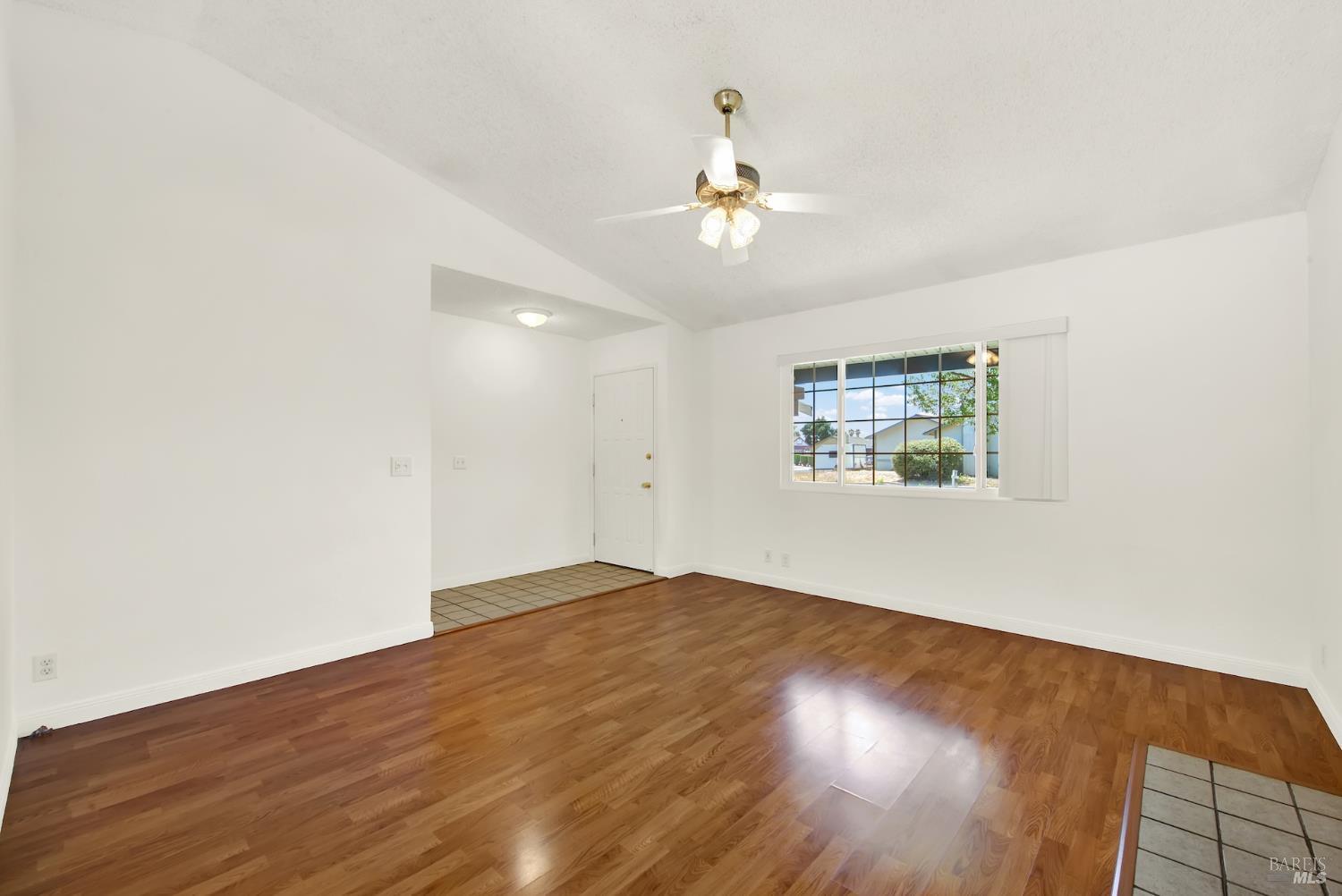 519 Crested Drive Suisun City CA 94585