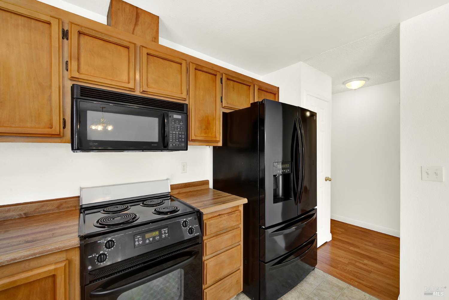 519 Crested Drive Suisun City CA 94585