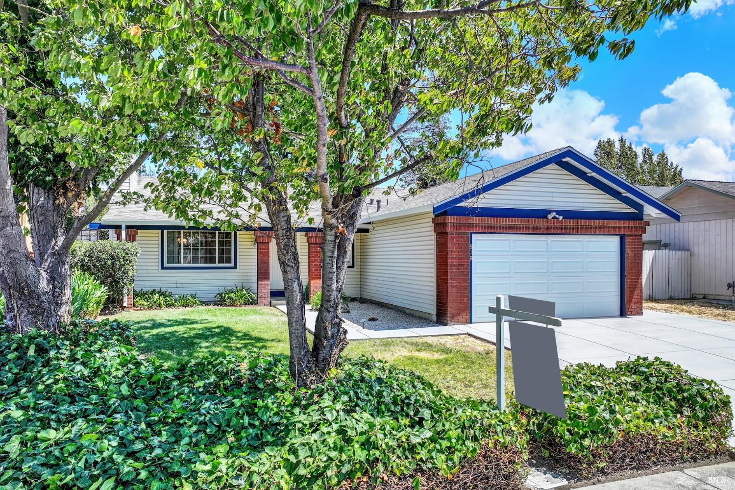 519 Crested Drive Suisun City CA 94585