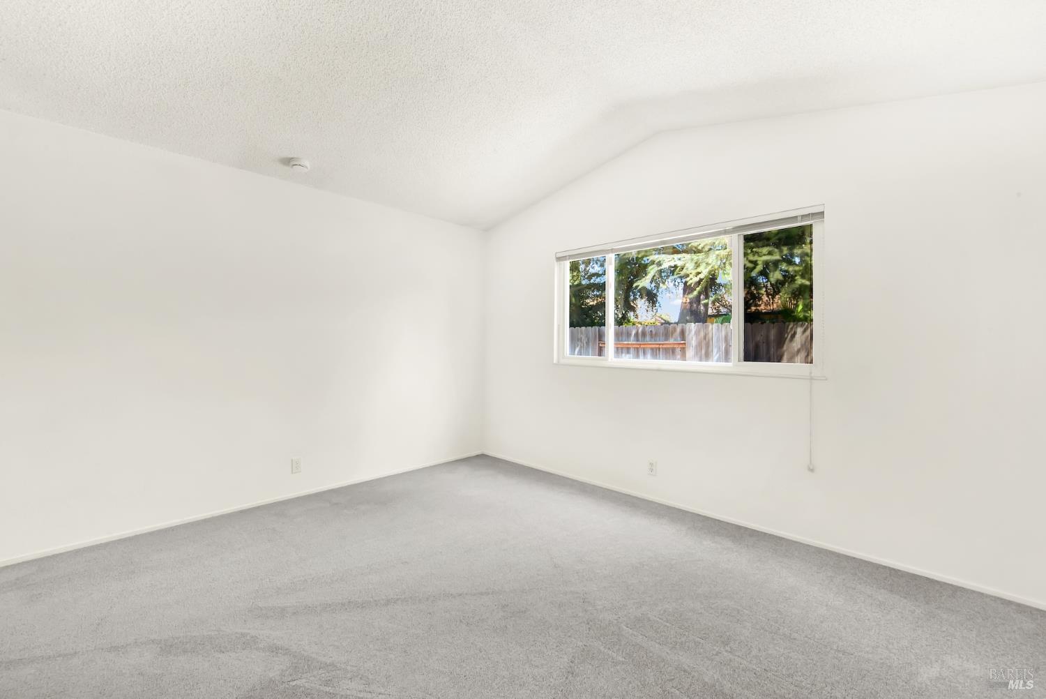 519 Crested Drive Suisun City CA 94585