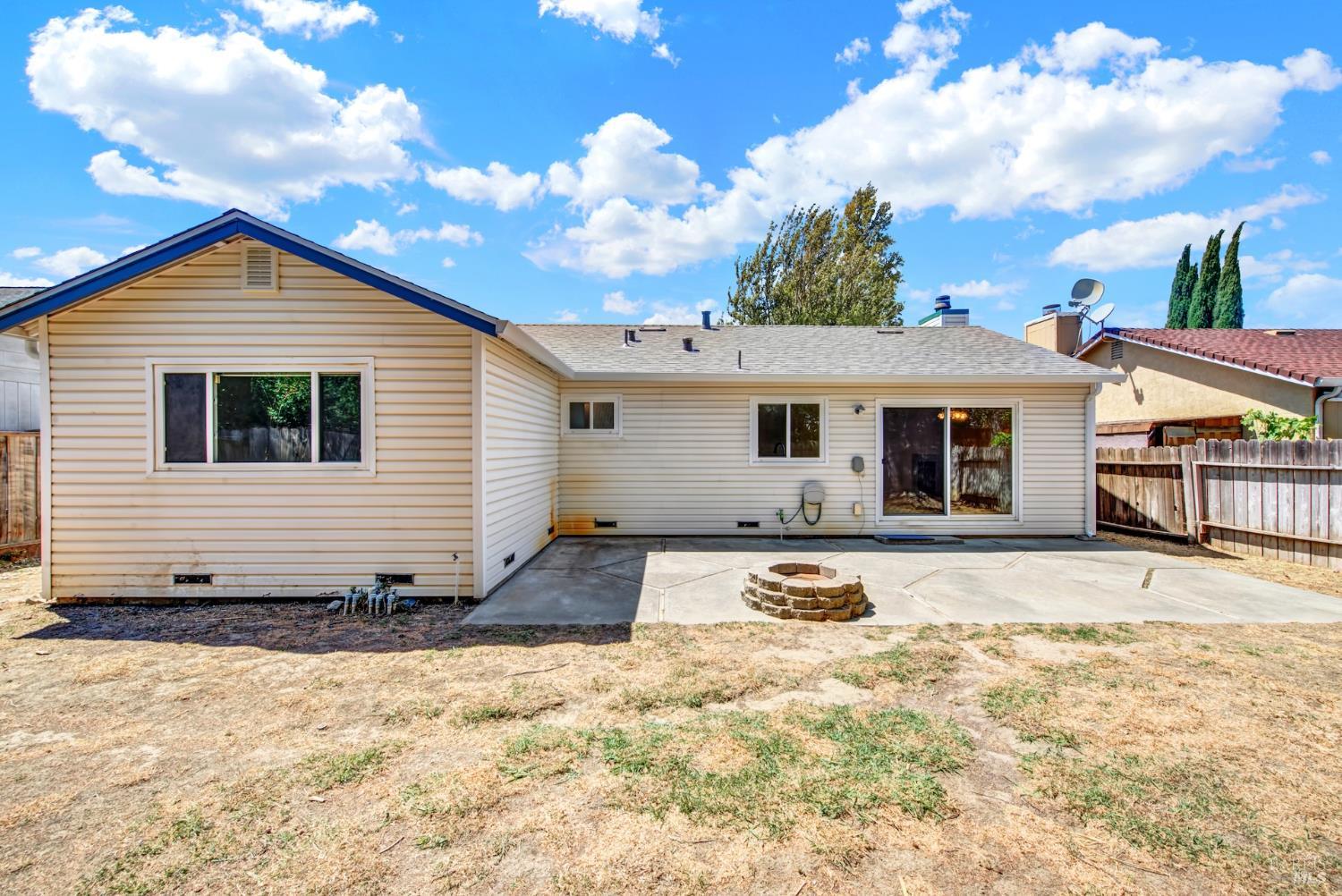 519 Crested Drive Suisun City CA 94585