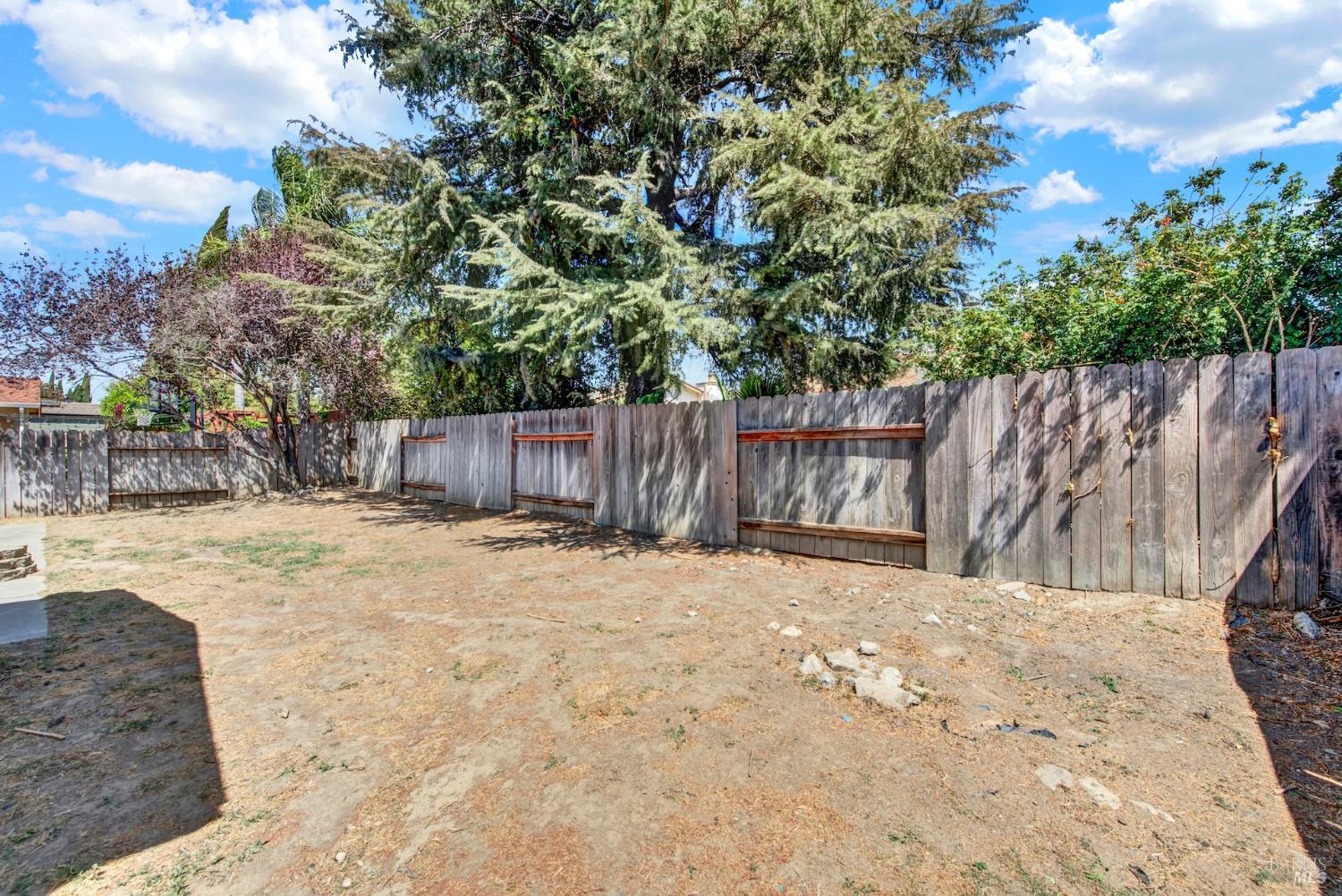 519 Crested Drive Suisun City CA 94585
