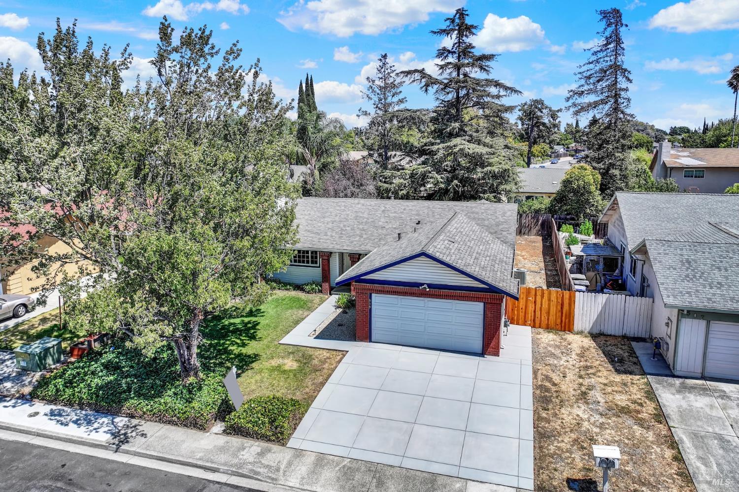 519 Crested Drive Suisun City CA 94585