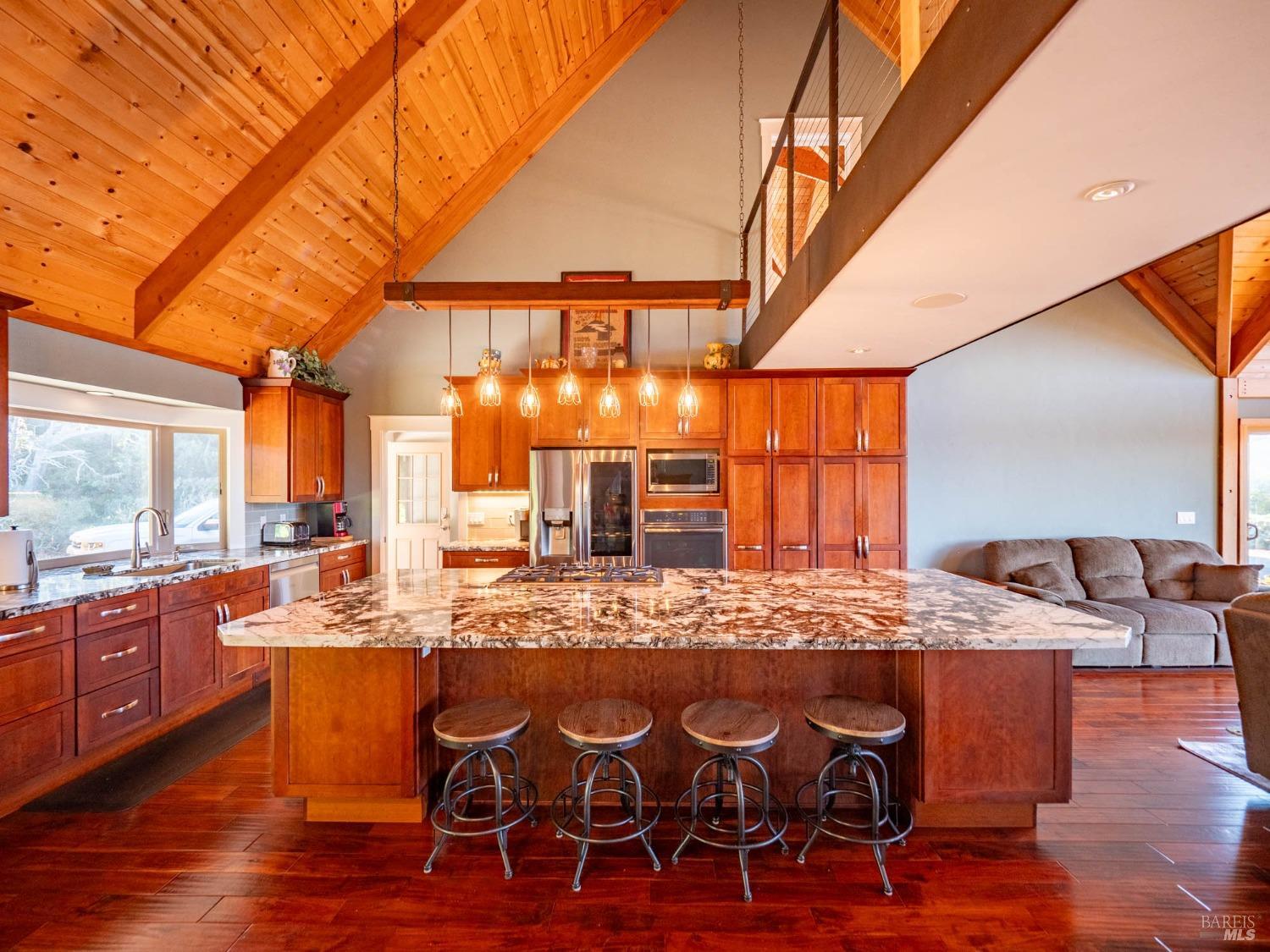 43500 Crispin Road Manchester CA 95459