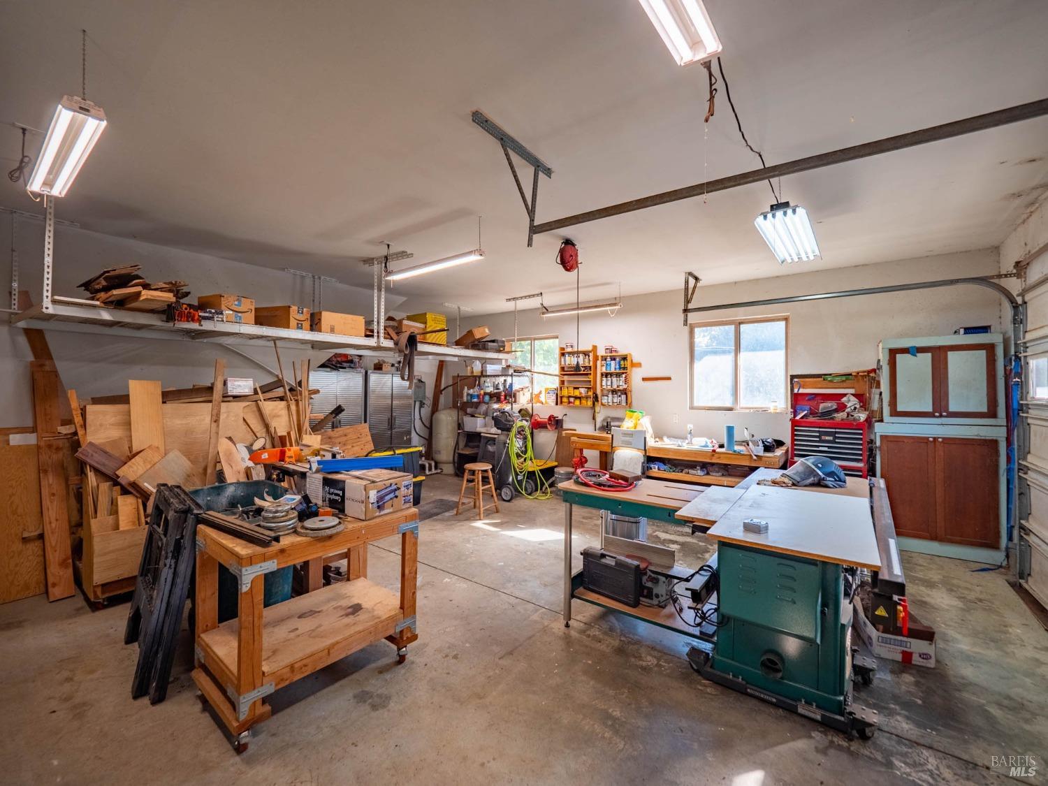 43500 Crispin Road Manchester CA 95459