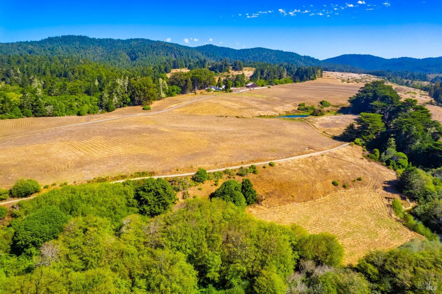 43500 Crispin Road Manchester CA 95459