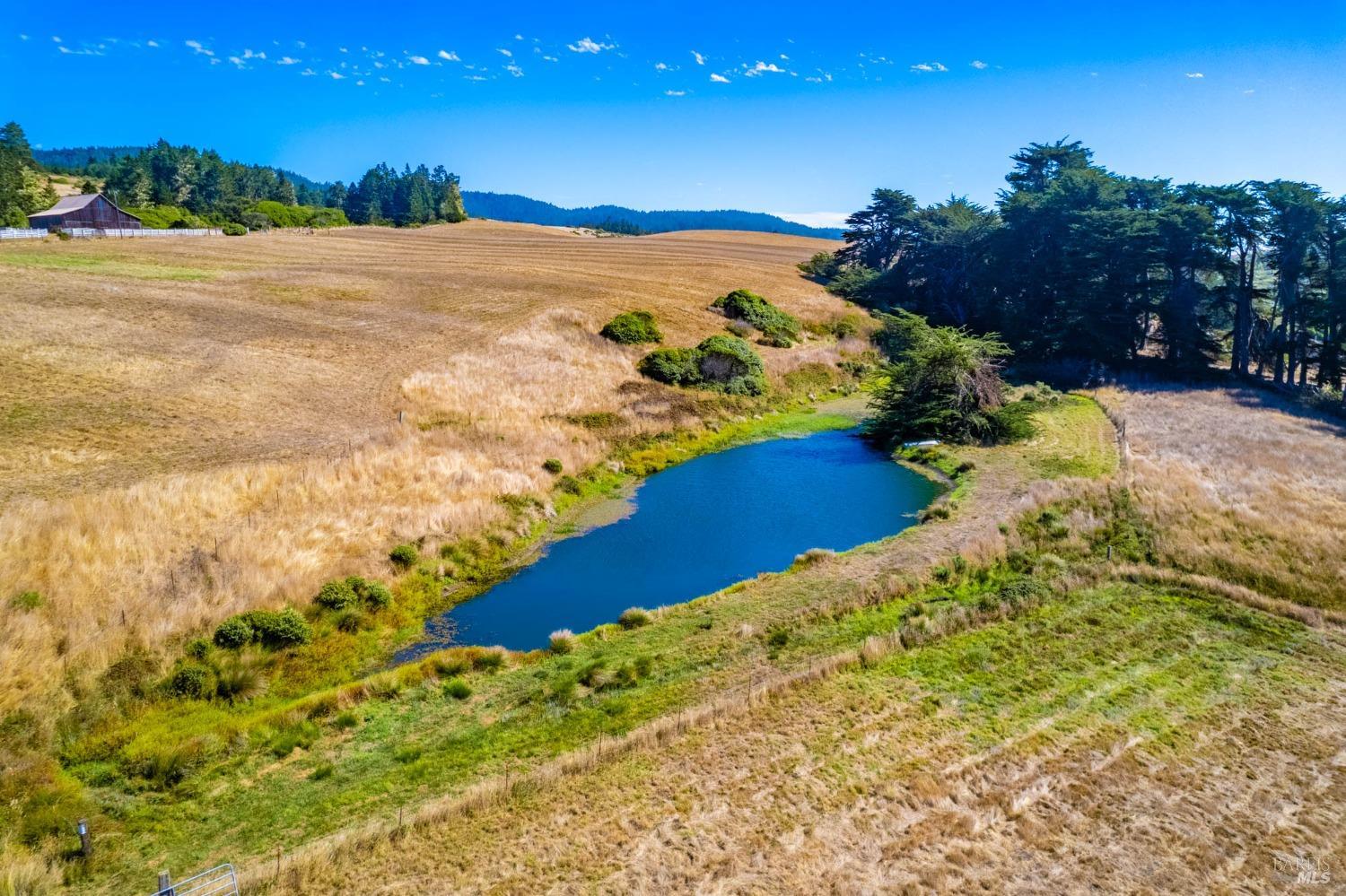 43500 Crispin Road Manchester CA 95459