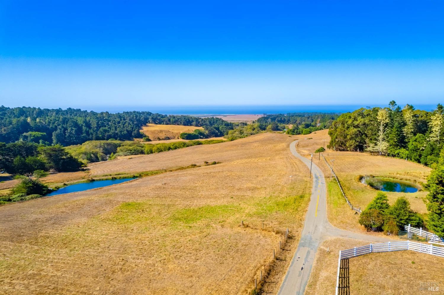 43500 Crispin Road Manchester CA 95459