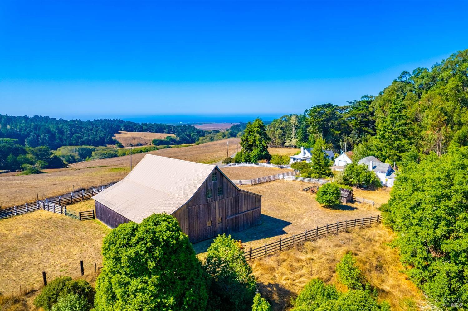 43500 Crispin Road Manchester CA 95459