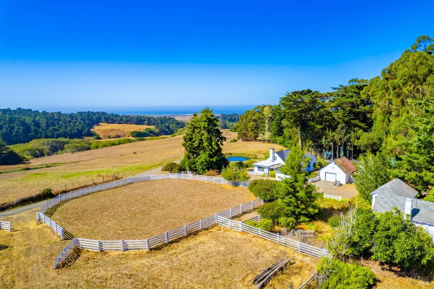 43500 Crispin Road Manchester CA 95459